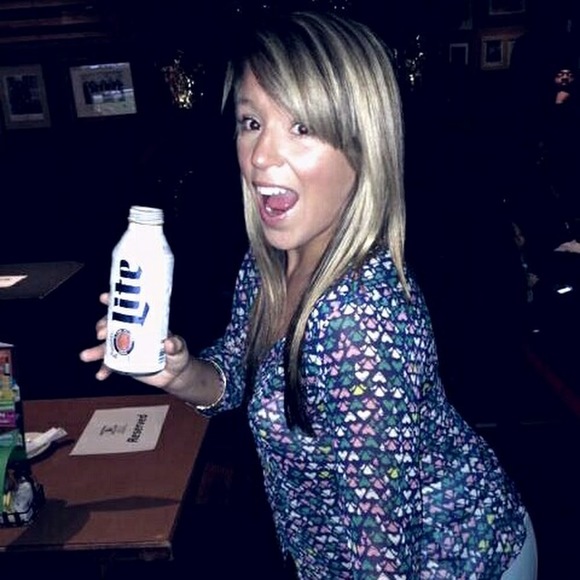 Meet your Posher, Katie - Picture 1 of 1